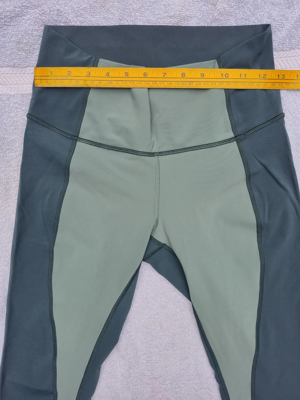 lululemon athletica Two-Tone Olive & Forest Green High-Rise Capri Leggings